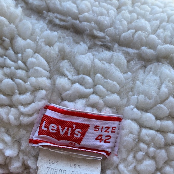 Levi’s-Vintage Sherpa Jean Jacket - Picture 7 of 7